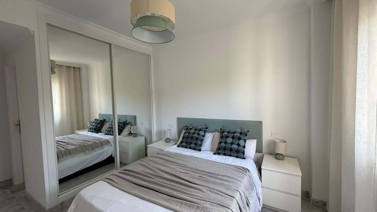 2 Bedroom Apartment for Sale in Nueva Andalucía — view 10