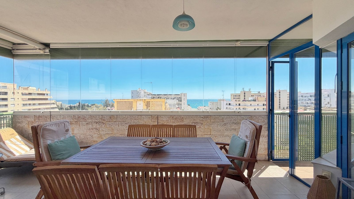 4 Bedroom Apartment for Sale in Marbella — view 10