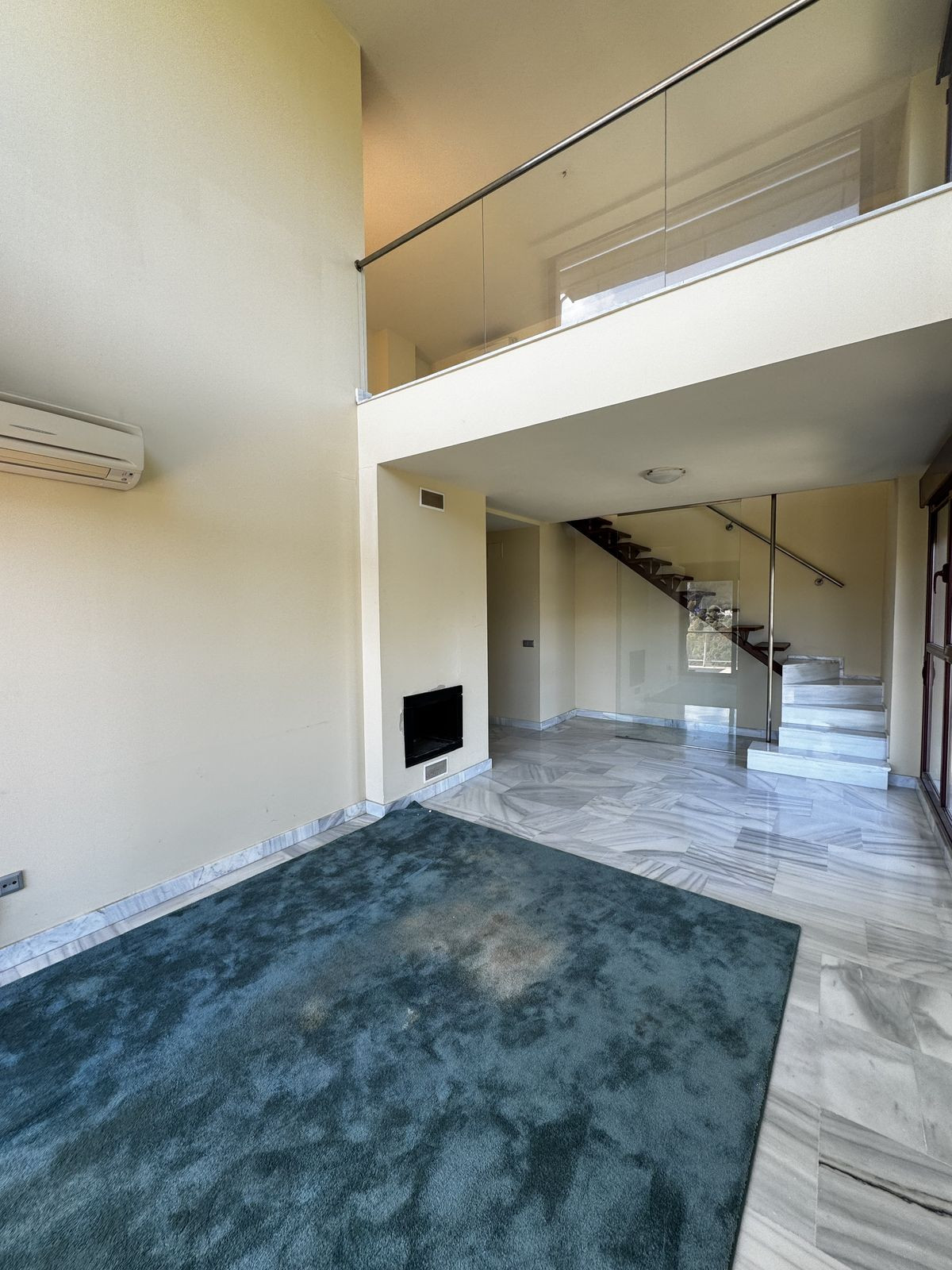 3 Bedroom Apartment for Sale in Benahavís — 3