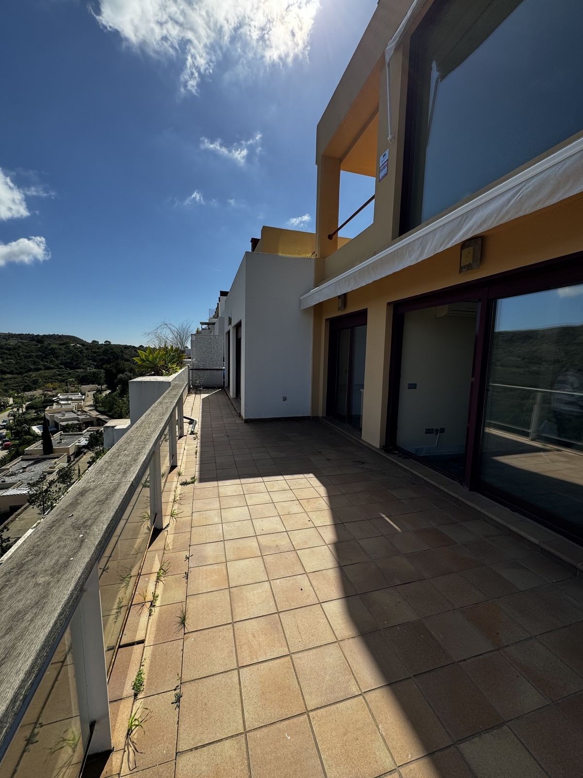 3 Bedroom Apartment for Sale in Benahavís — 5