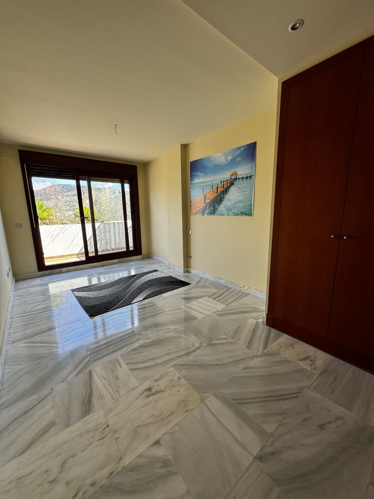 3 Bedroom Apartment for Sale in Benahavís — 6