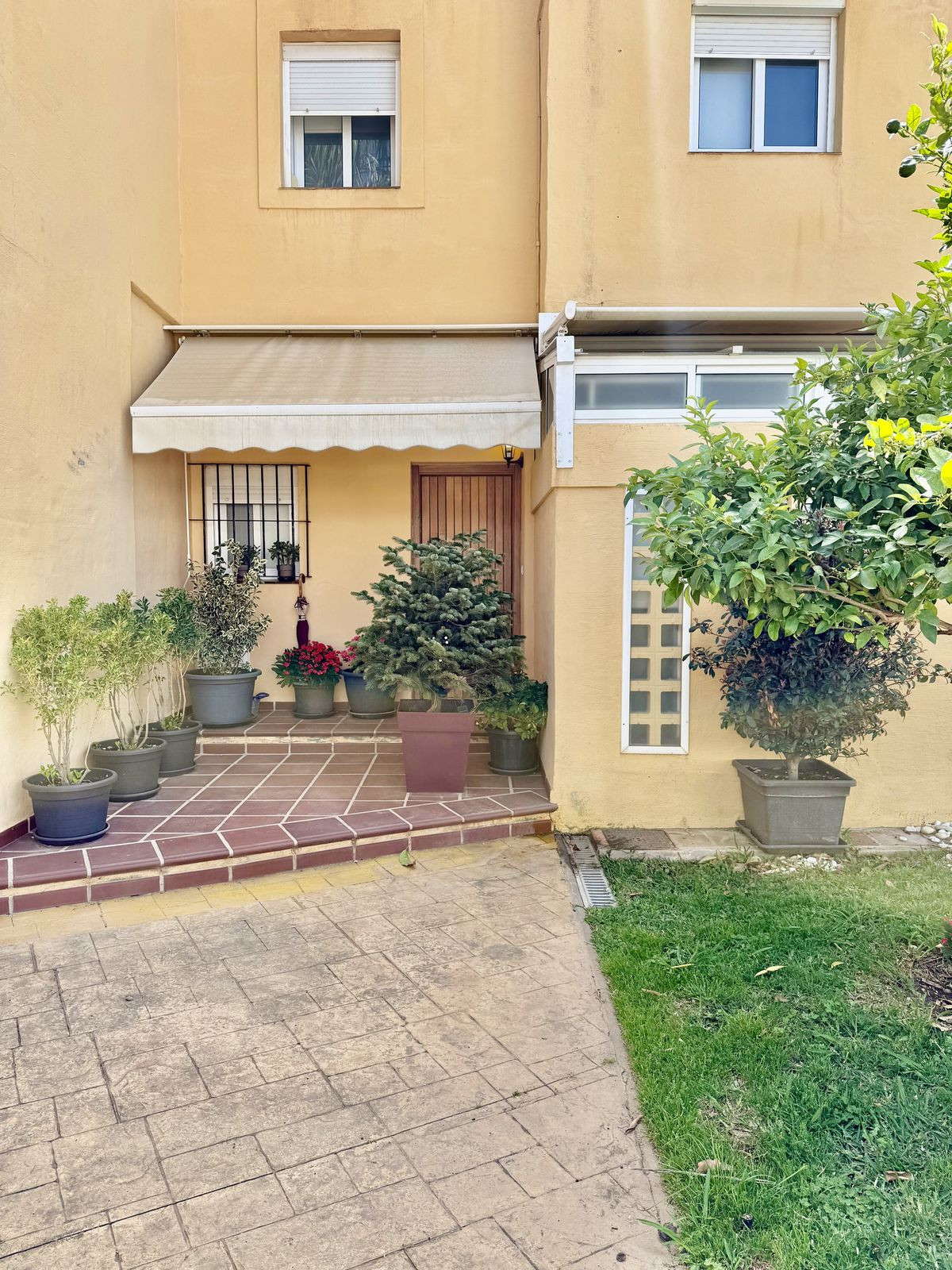 3 Bedroom Villa for Sale in Selwo — 2