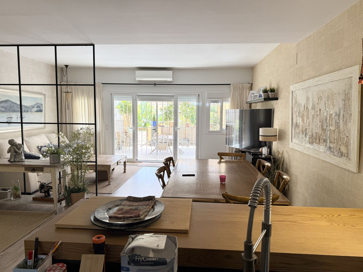 3 Bedroom Villa for Sale in Selwo — 3