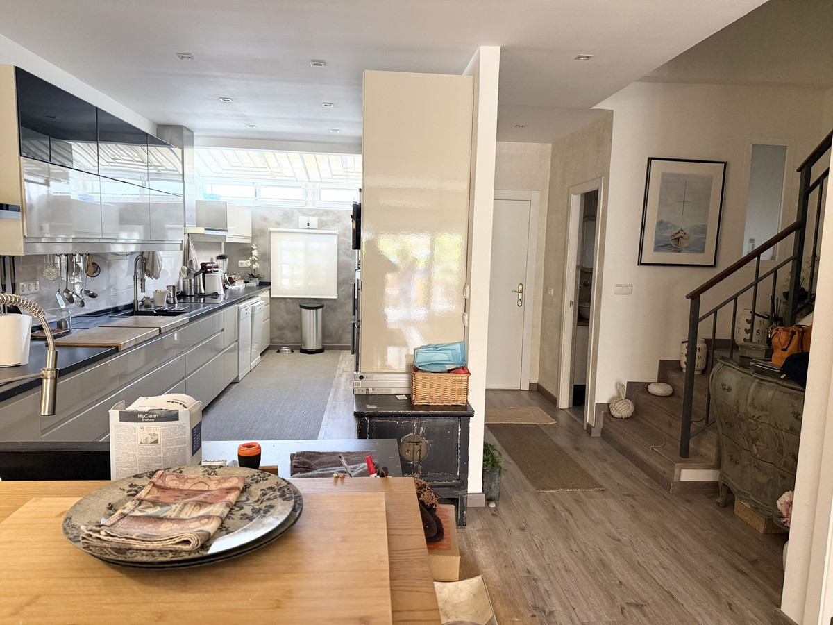 3 Bedroom Villa for Sale in Selwo — 5