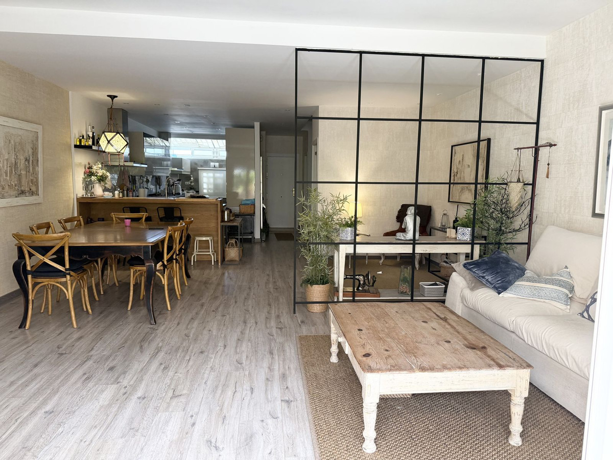 3 Bedroom Villa for Sale in Selwo — 9