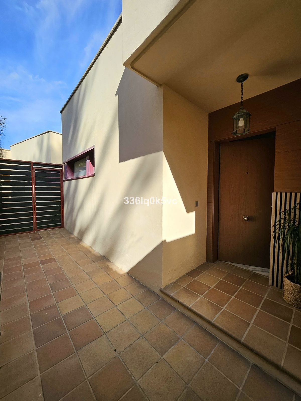 3 Bedroom Villa for Sale in Benahavís — 8