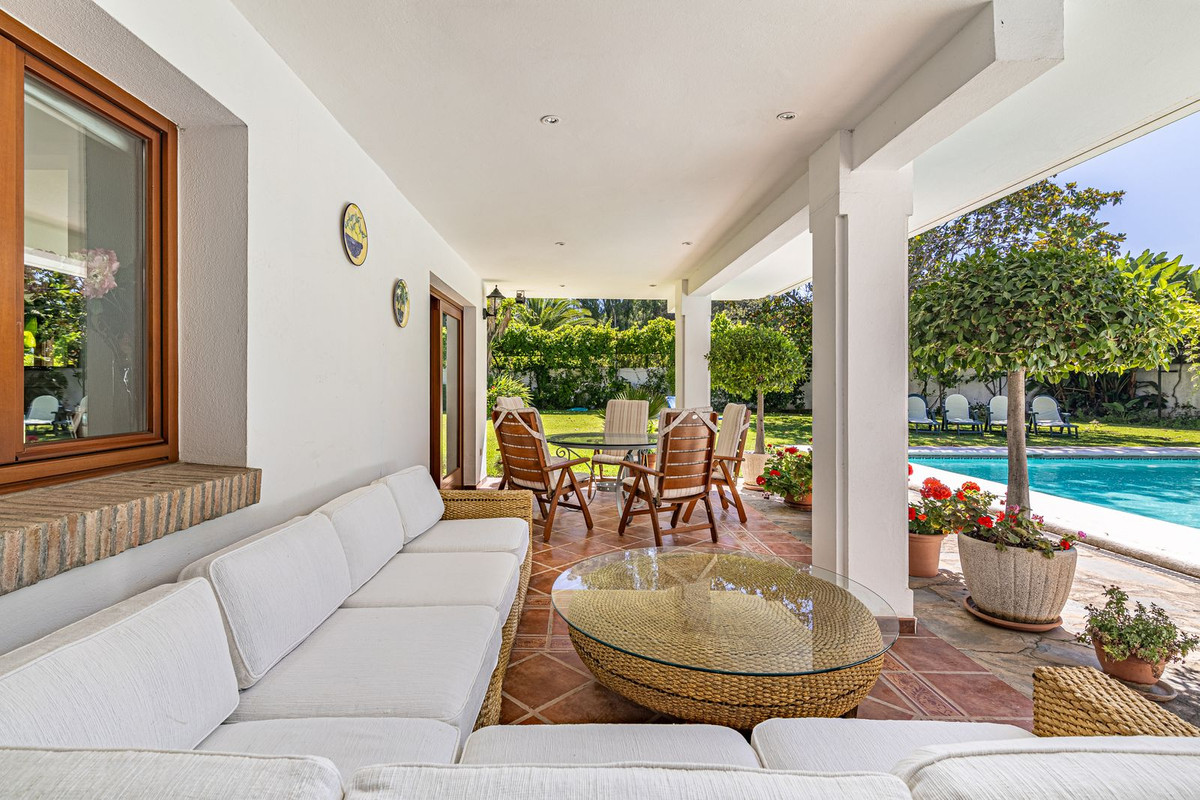 5 Bedroom Villa for Sale in Cancelada — 6