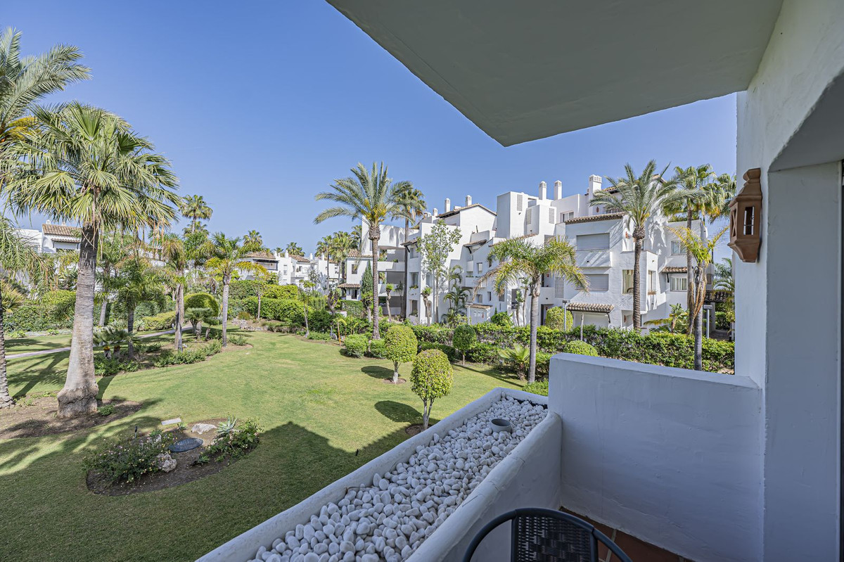 3 Bedroom Apartment for Sale in Costalita — 6