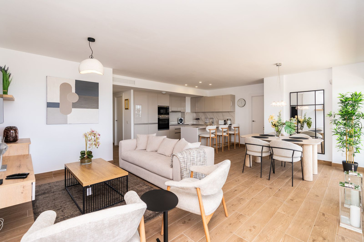 2 Bedroom Apartment for Sale in Estepona — 2