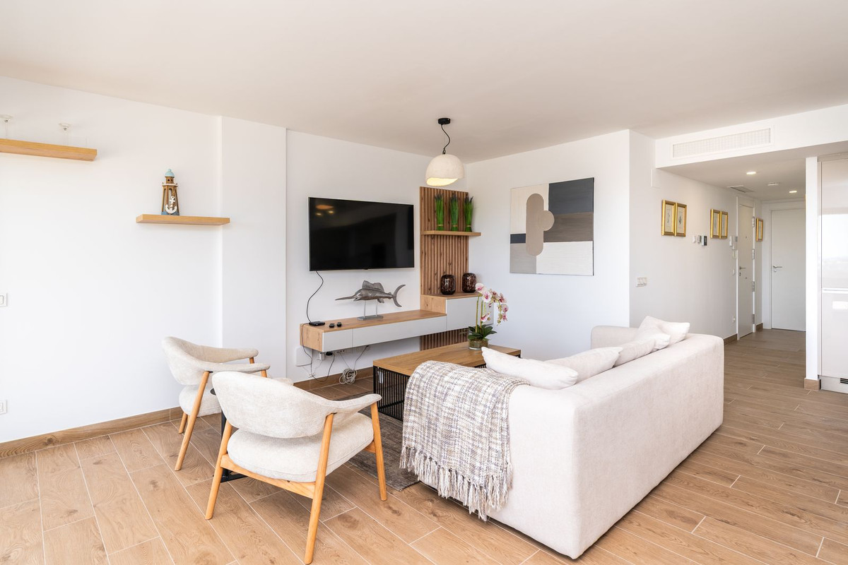 2 Bedroom Apartment for Sale in Estepona — 6