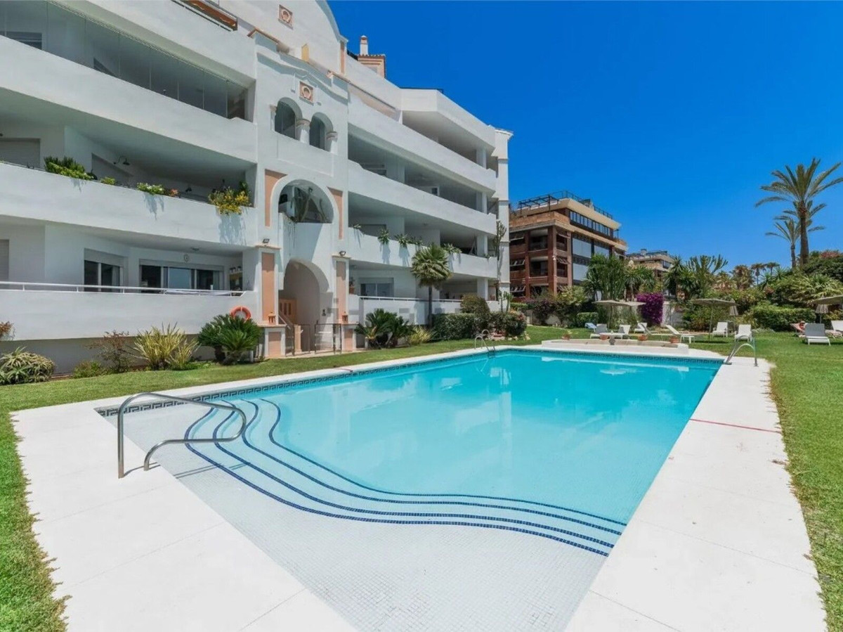 3 Bedroom Apartment for Sale in Marbella