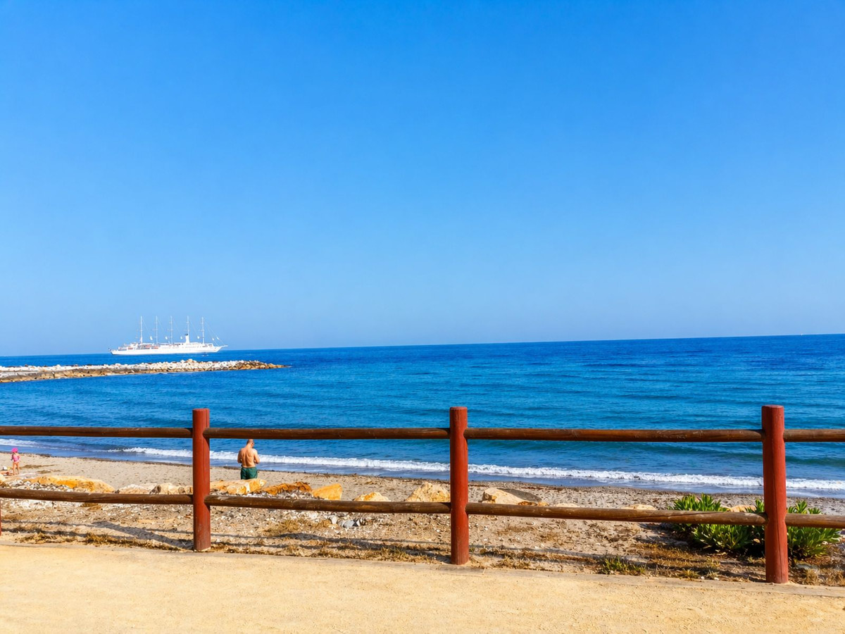 3 Bedroom Apartment for Sale in Marbella — 8