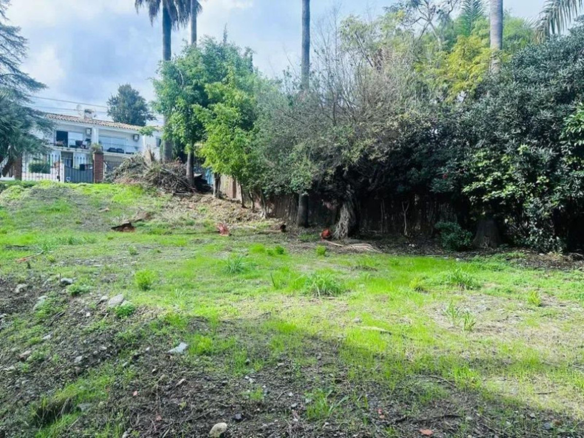 Plot for Sale in Nueva Andalucía — 2