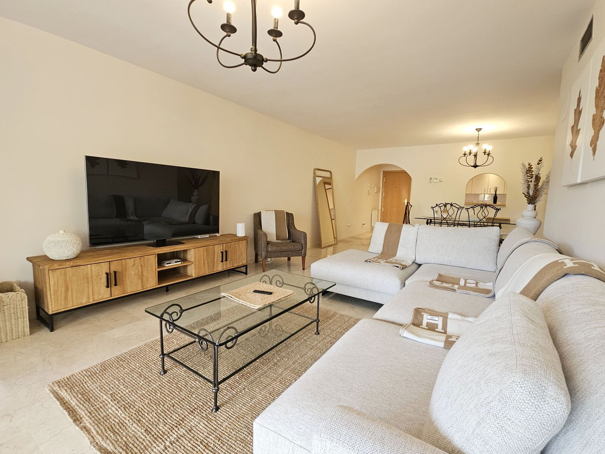 3 Bedroom Apartment for Sale in Guadalmina Alta — 7