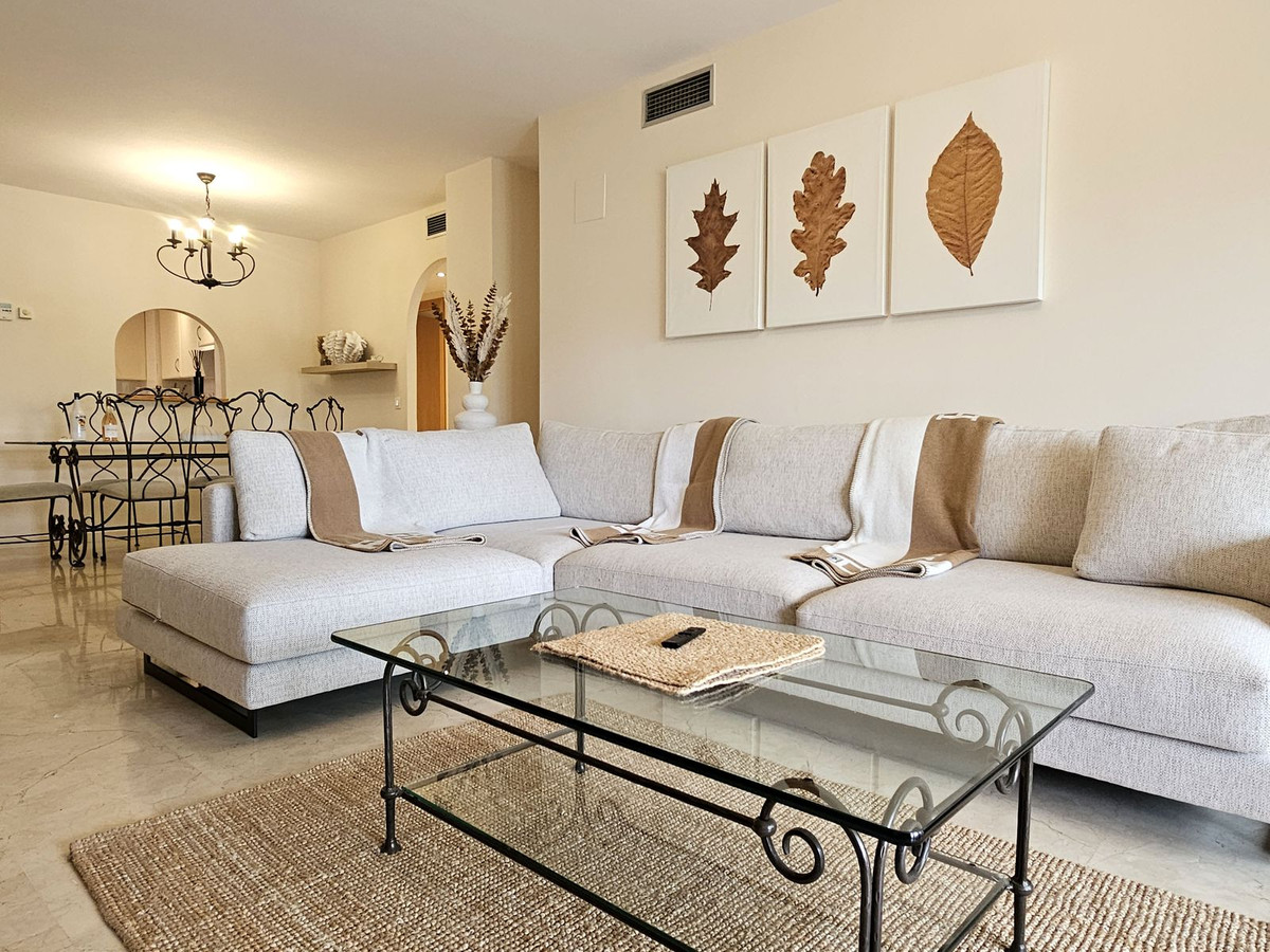 3 Bedroom Apartment for Sale in Guadalmina Alta — 8