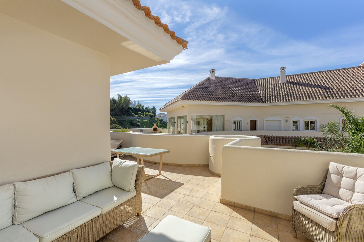 2 Bedroom Apartment for Sale in Nueva Andalucía — 9