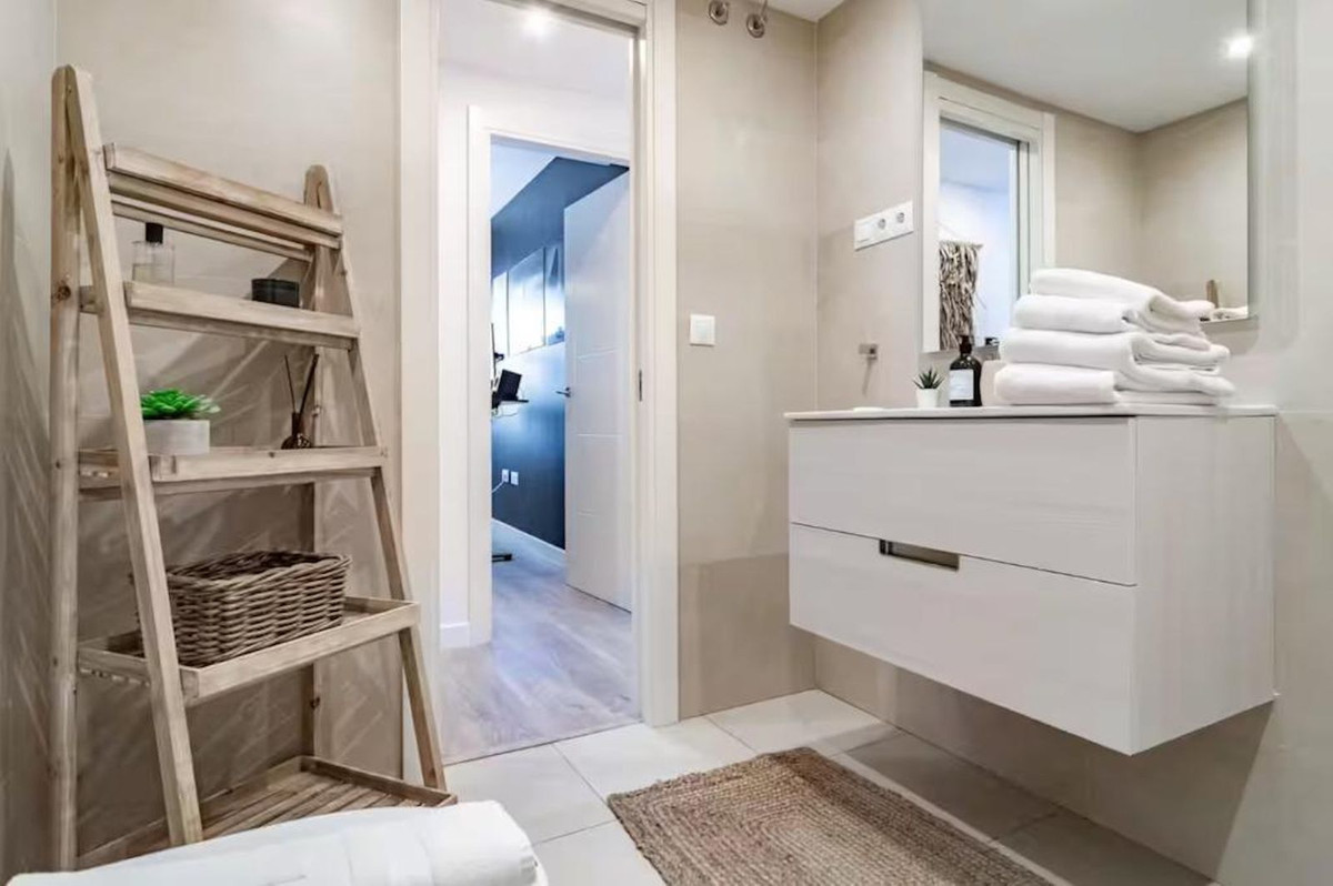 3 Bedroom Apartment for Sale in Nueva Andalucía — 8
