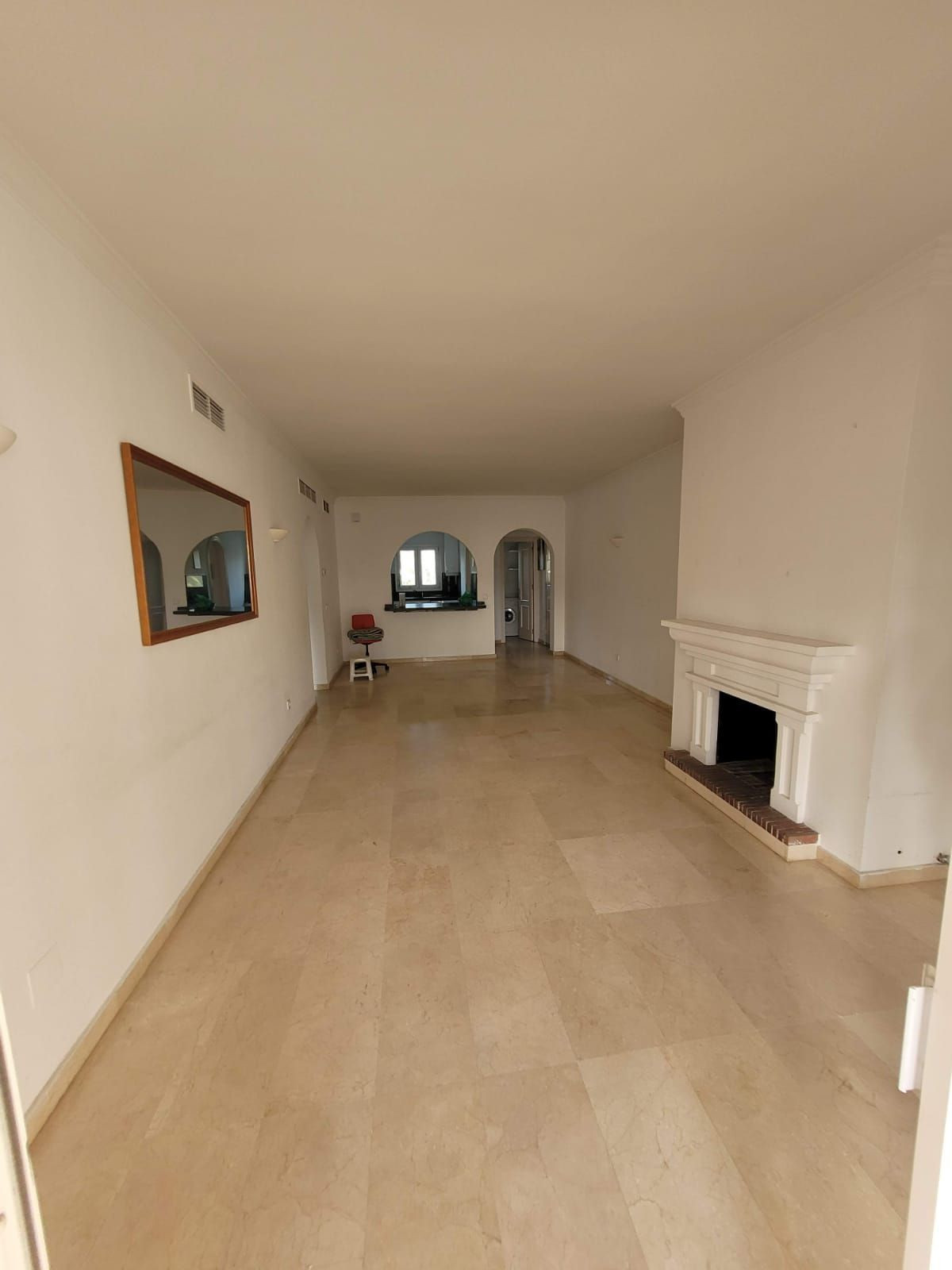 3 Bedroom Apartment for Sale in Estepona