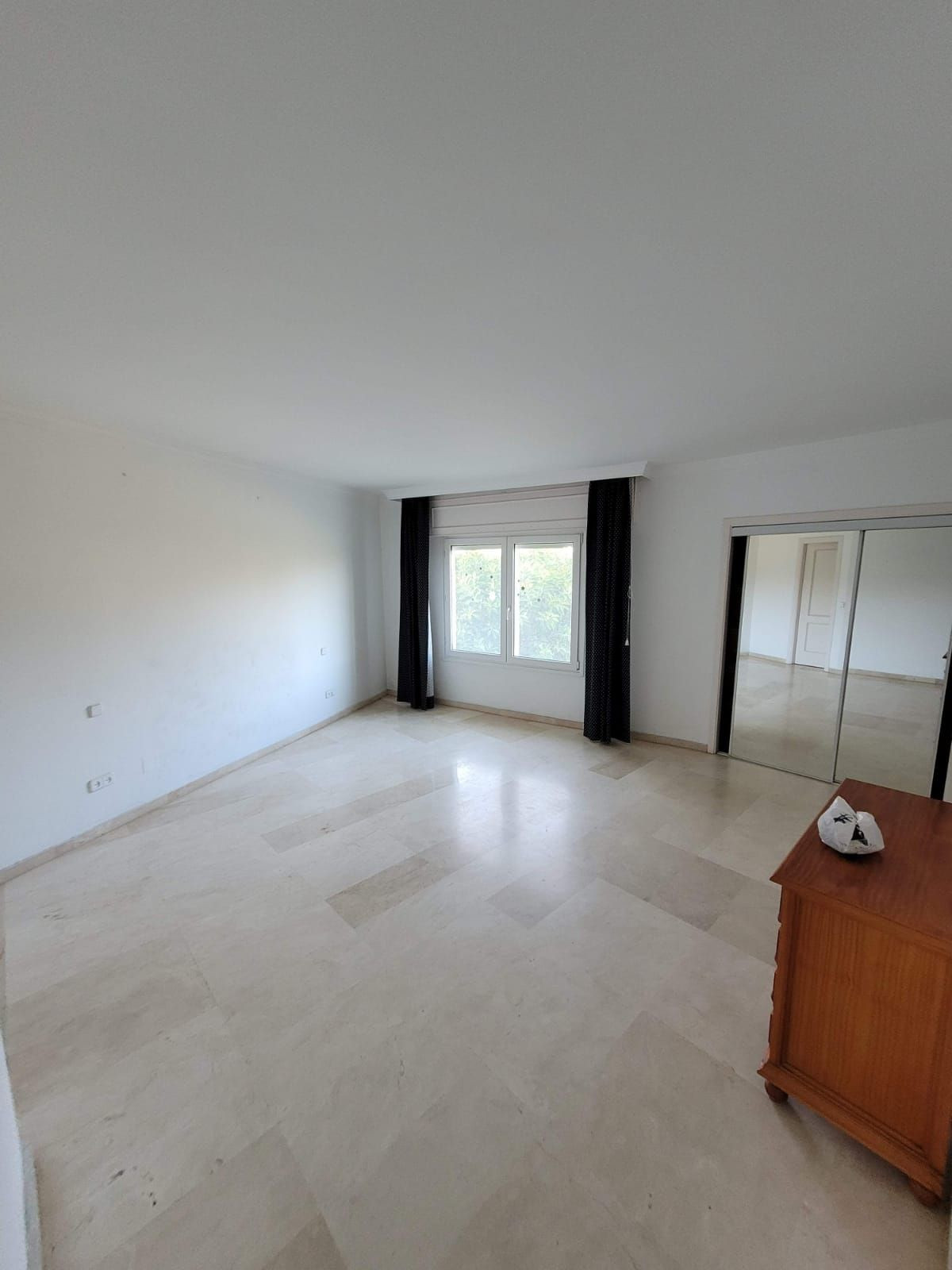 3 Bedroom Apartment for Sale in Estepona — 4