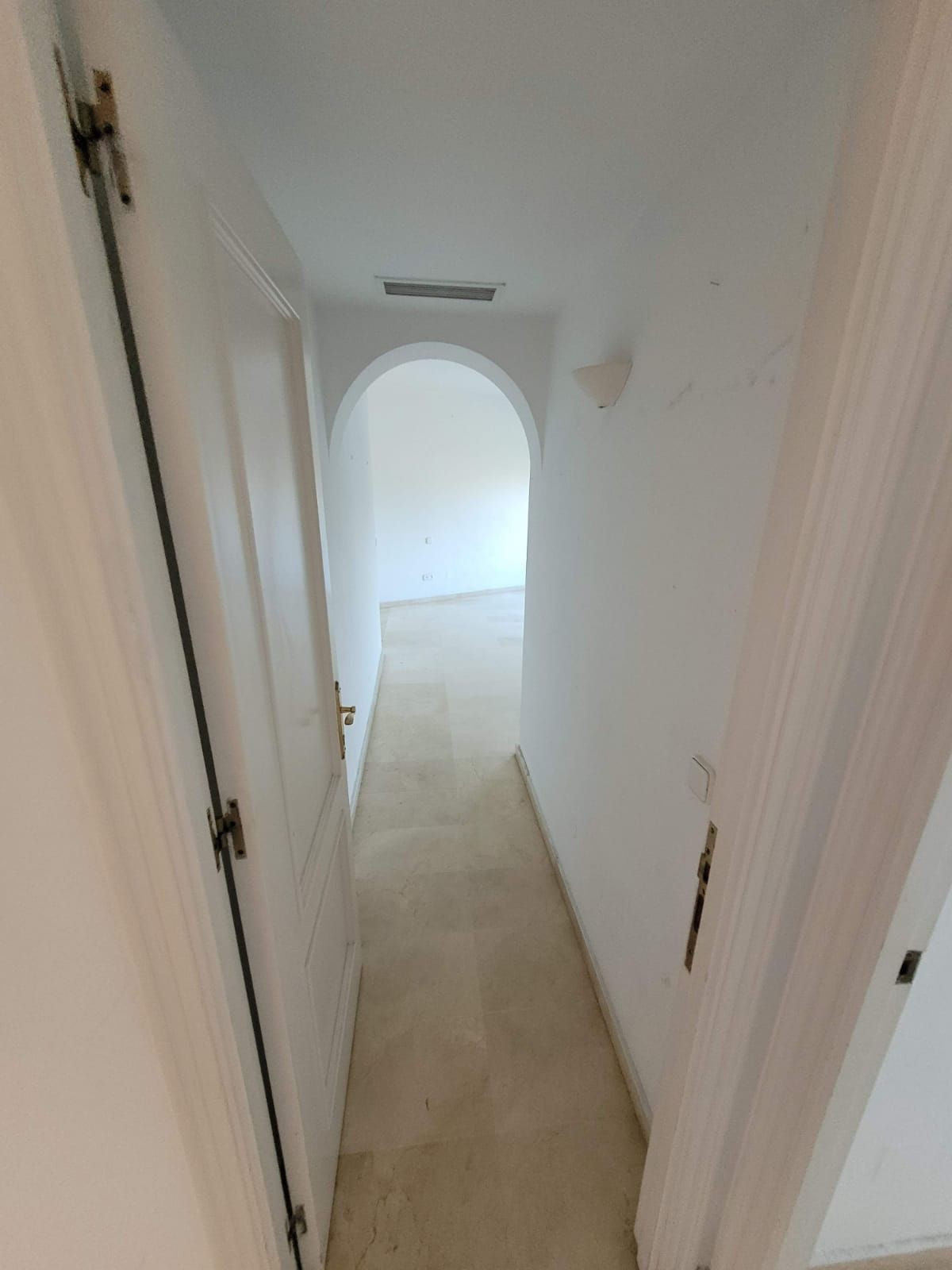 3 Bedroom Apartment for Sale in Estepona — 9