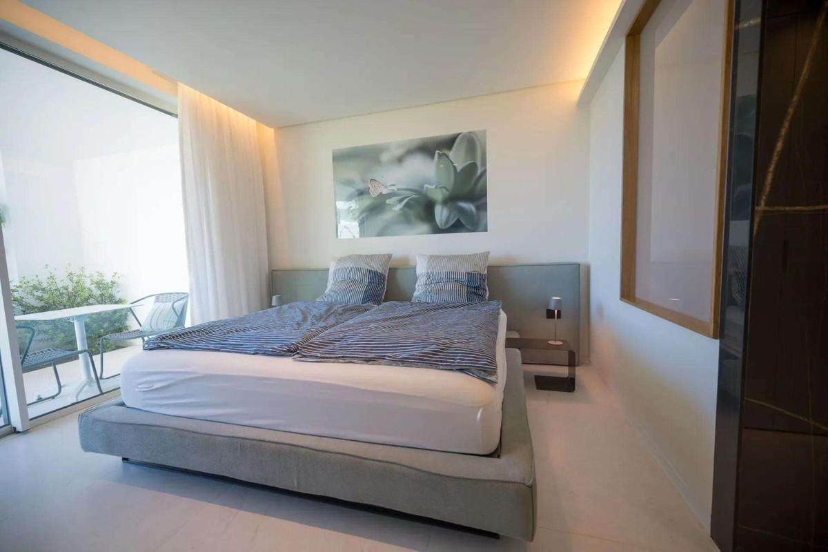 3 Bedroom Apartment for Sale in Marbella — view 10