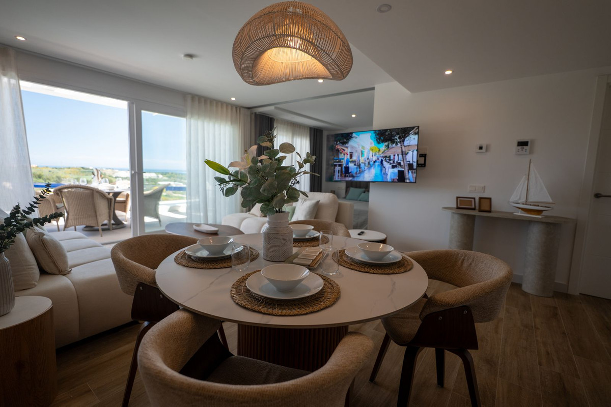 2 Bedroom Apartment for Sale in Estepona — 5