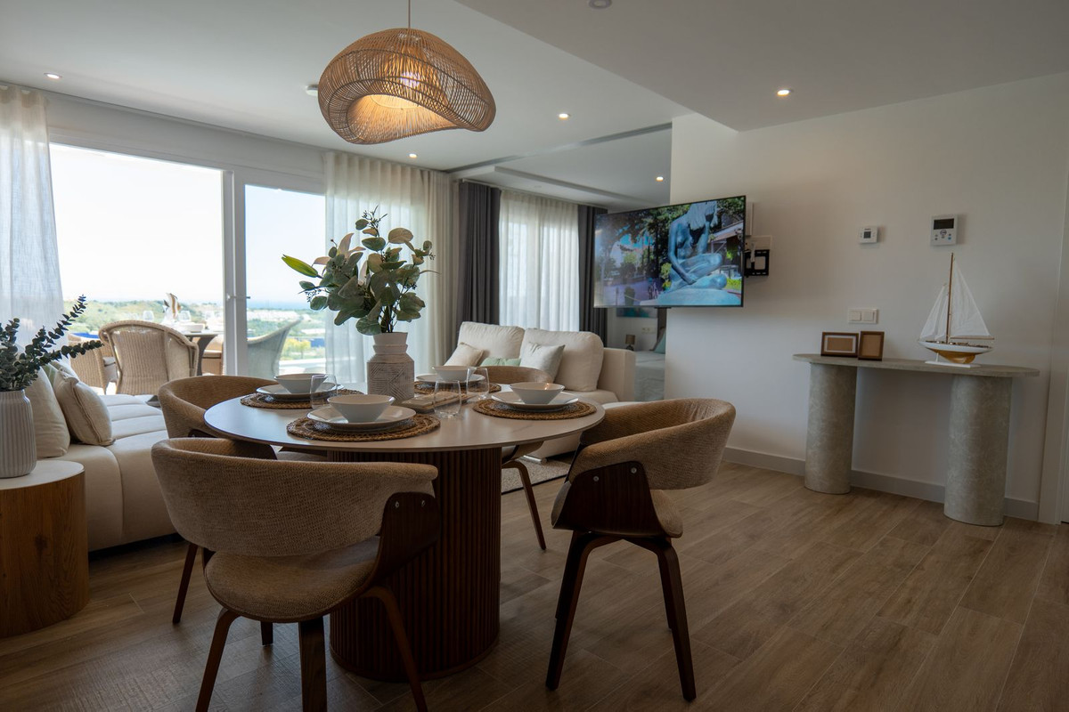 2 Bedroom Apartment for Sale in Estepona — 7