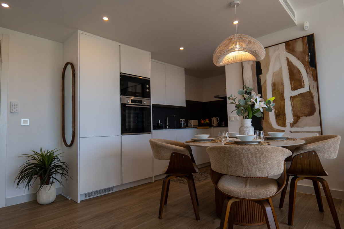 2 Bedroom Apartment for Sale in Estepona — 8