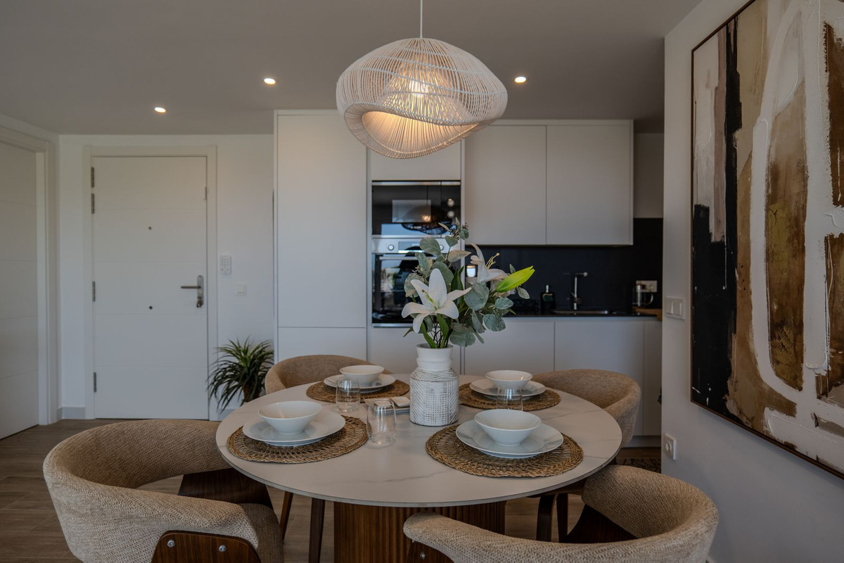 2 Bedroom Apartment for Sale in Estepona — 9