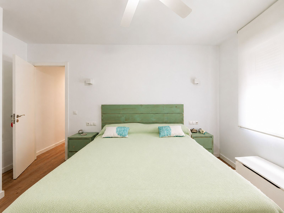 2 Bedroom Apartment for Sale in San Pedro de Alcántara — 6