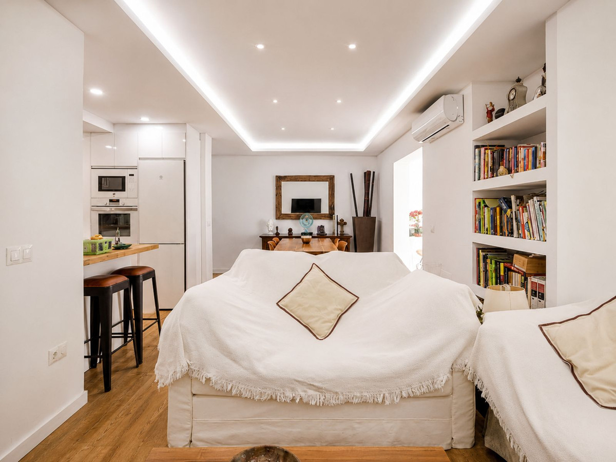 2 Bedroom Apartment for Sale in San Pedro de Alcántara — 8
