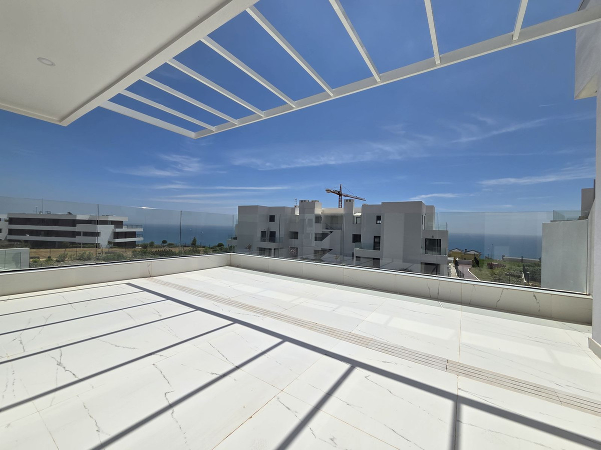 3 Bedroom Apartment for Sale in Estepona — 5
