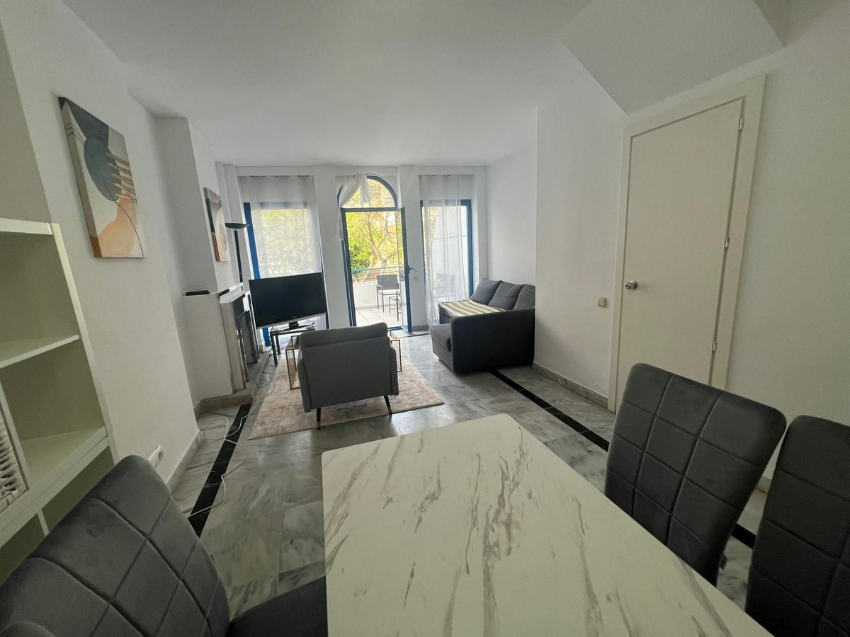 2 Bedroom Apartment for Sale in Marbella — view 10