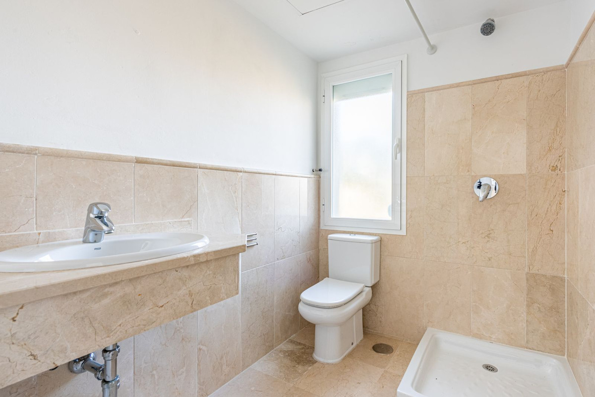 3 Bedroom Apartment for Sale in Selwo — view 17