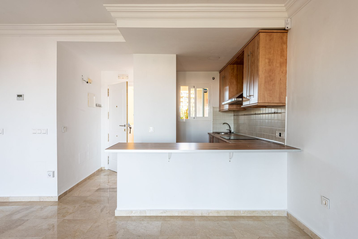 3 Bedroom Apartment for Sale in Selwo — 8