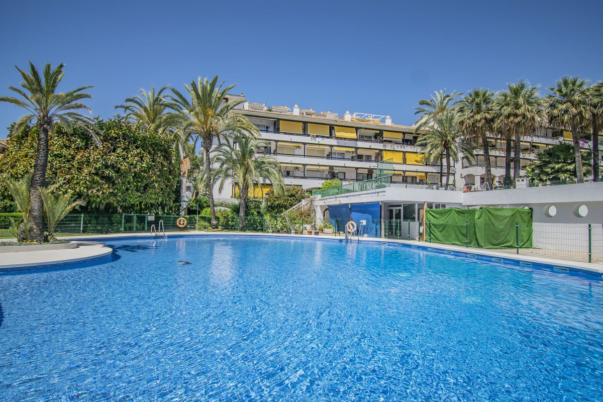 1 Bedroom Apartment for Sale in The Golden Mile