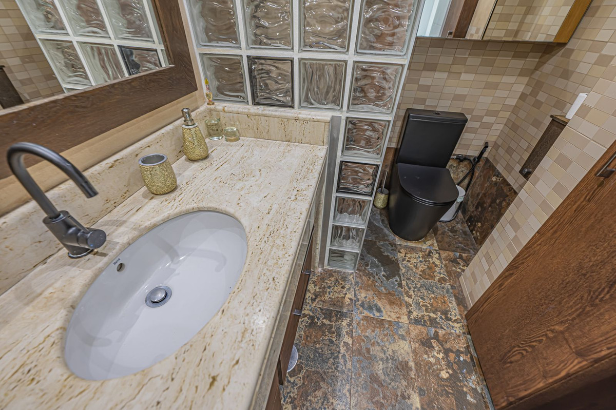 1 Bedroom Apartment for Sale in The Golden Mile — 9