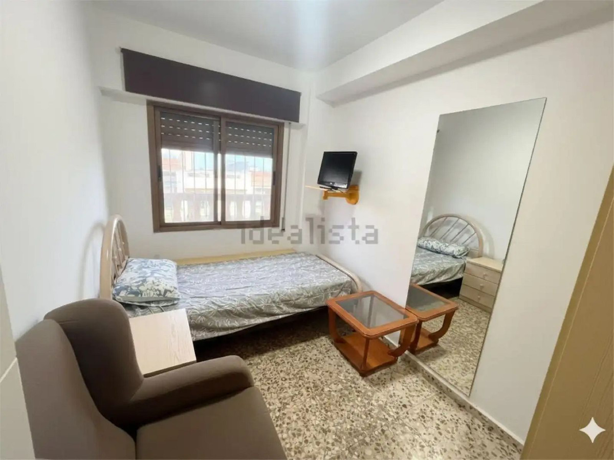 3 Bedroom Apartment for Sale in Marbella — view 14