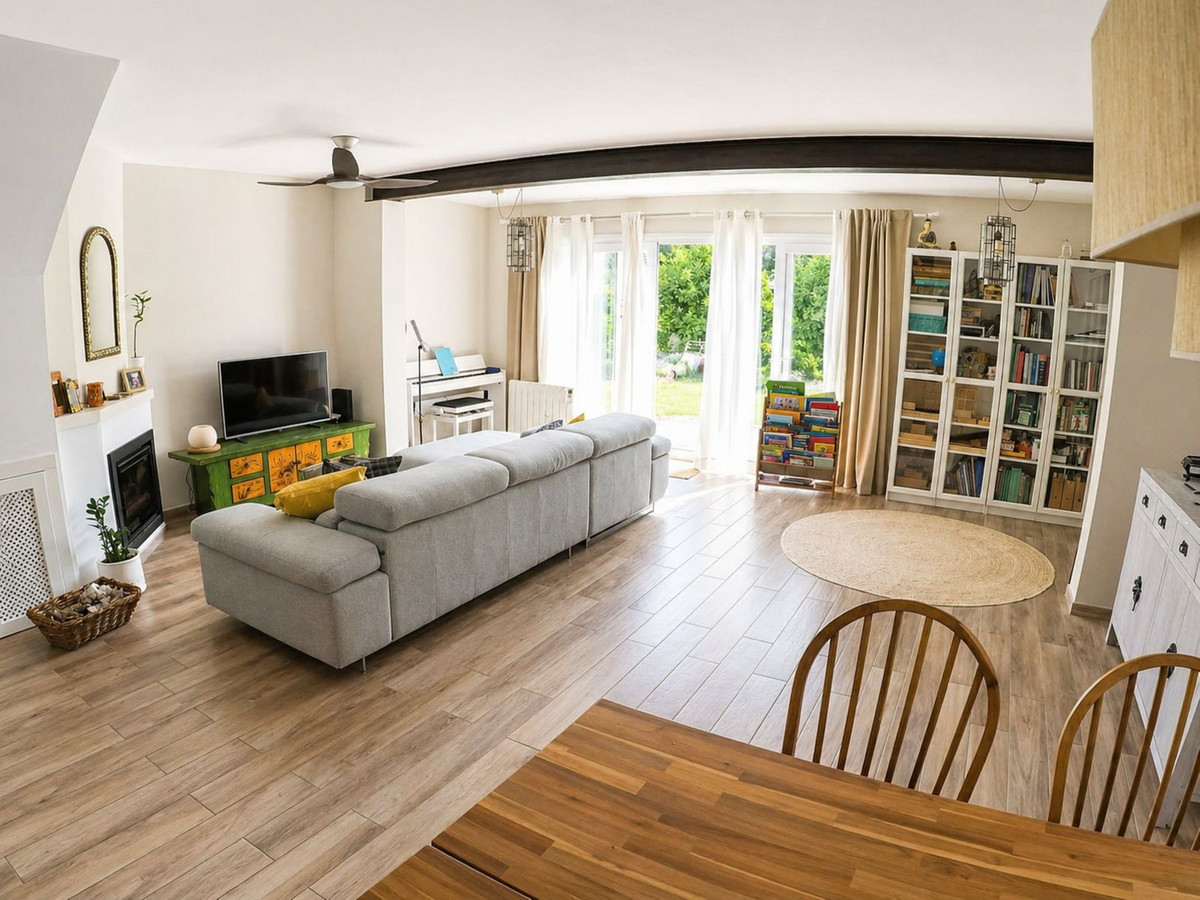 3 Bedroom Villa for Sale in Benahavís — 4
