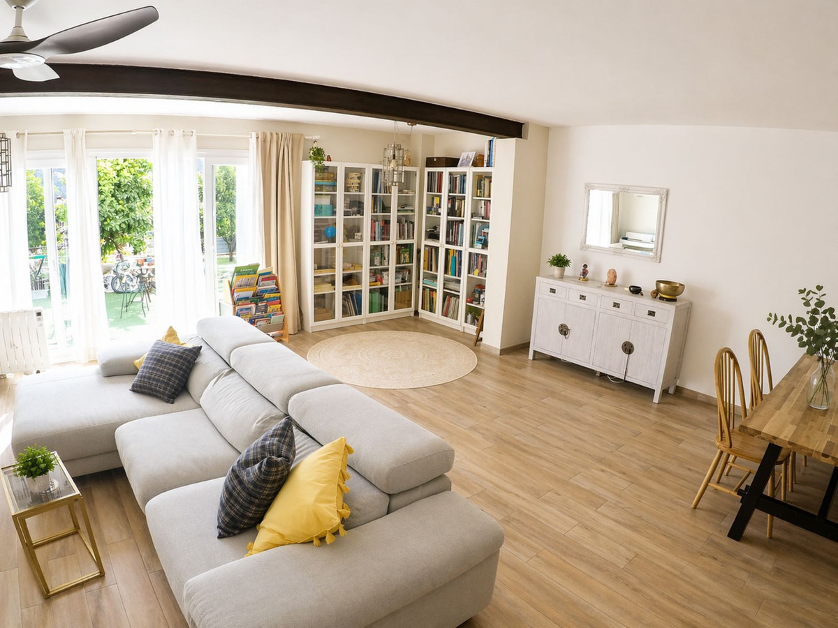 3 Bedroom Villa for Sale in Benahavís — 5