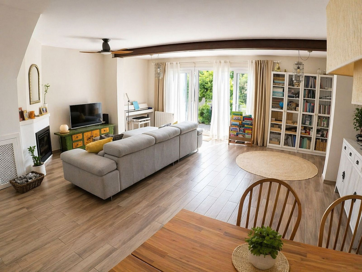 3 Bedroom Villa for Sale in Benahavís — 6