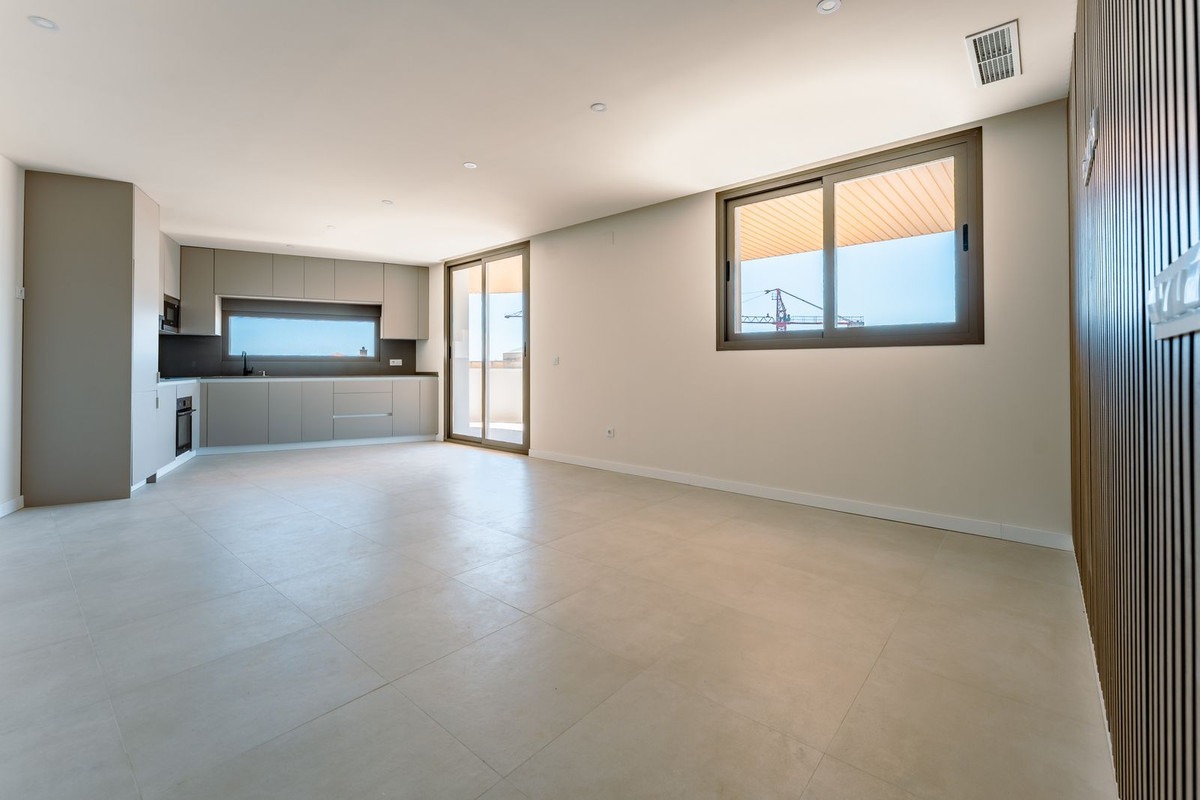 2 Bedroom Apartment for Sale in Estepona — 3