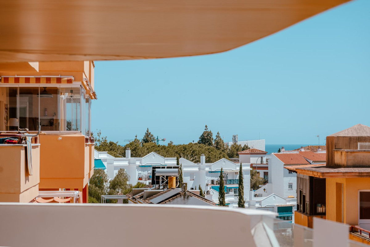 2 Bedroom Apartment for Sale in Estepona — 9