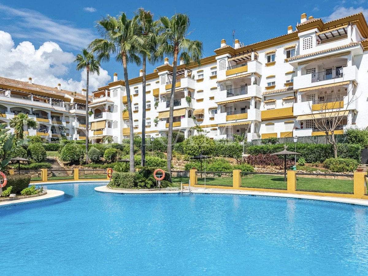 2 Bedroom Apartment for Sale in Nagüeles