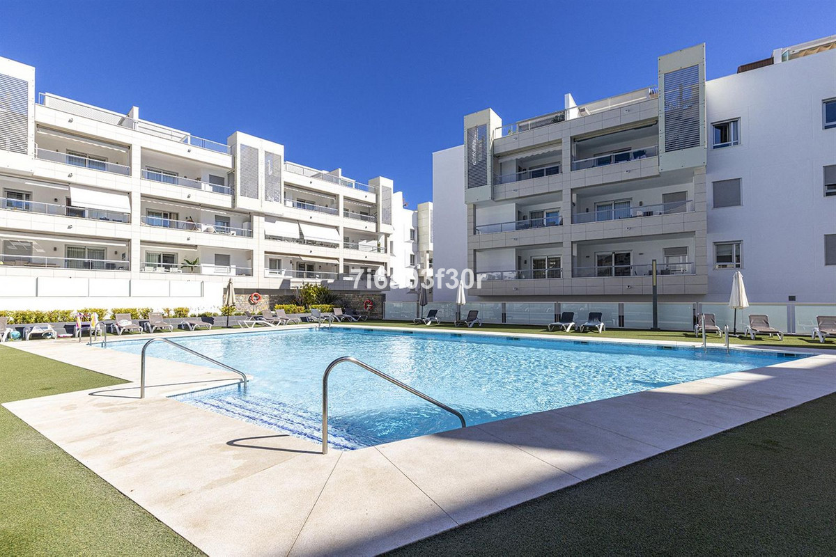 3 Bedroom Apartment for Sale in San Pedro de Alcántara — 2