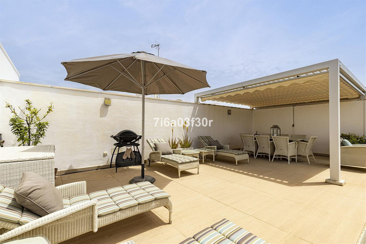 3 Bedroom Apartment for Sale in San Pedro de Alcántara — 3