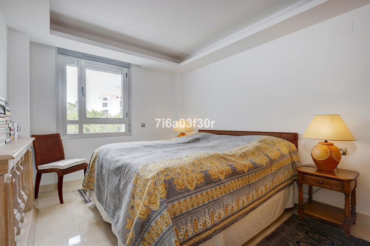 3 Bedroom Apartment for Sale in San Pedro de Alcántara — view 10