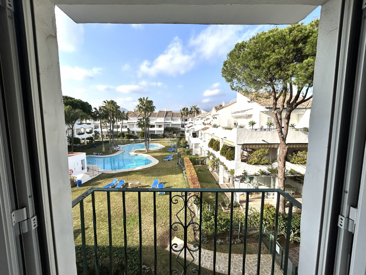 2 Bedroom Apartment for Sale in El Presidente — view 3