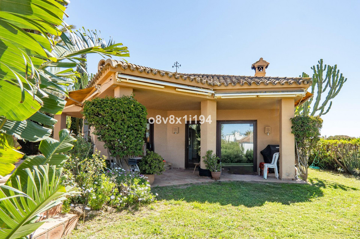 2 Bedroom Villa for Sale in Marbella