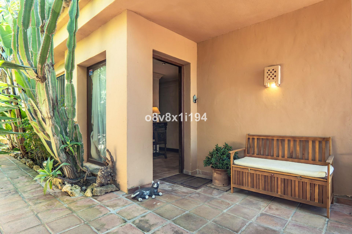 2 Bedroom Villa for Sale in Marbella — 8